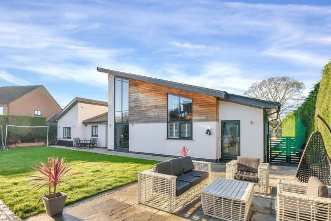 Picture No. 06