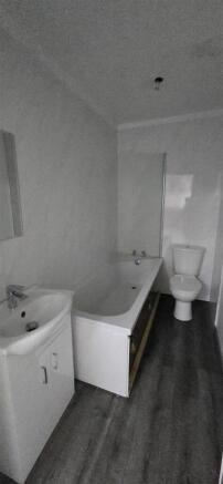 WhatsApp Image 2026-03-24 at 15.35.28 (2).jpeg