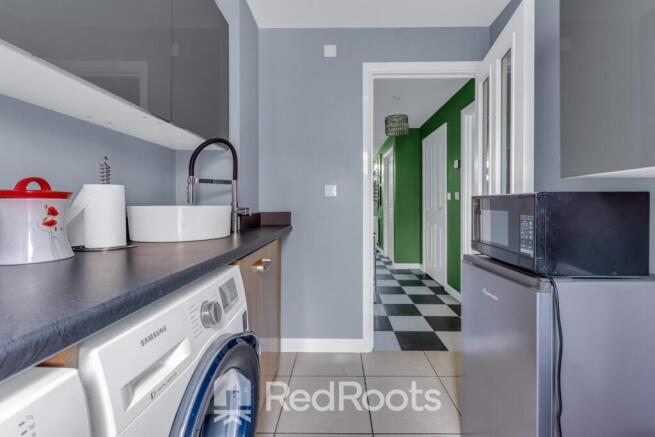 4 bed Town House for sale Image 11