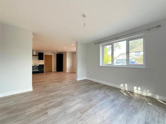 Kitchen/Dining Area