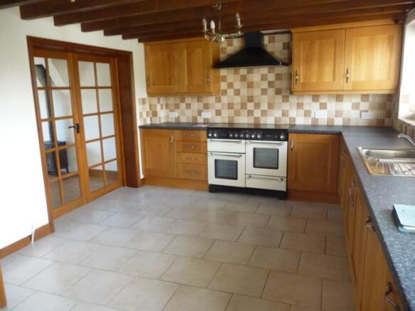 FTO072Kitchen.jpg