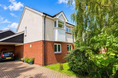 Waterside Drive, Chichester, PO19 8RN