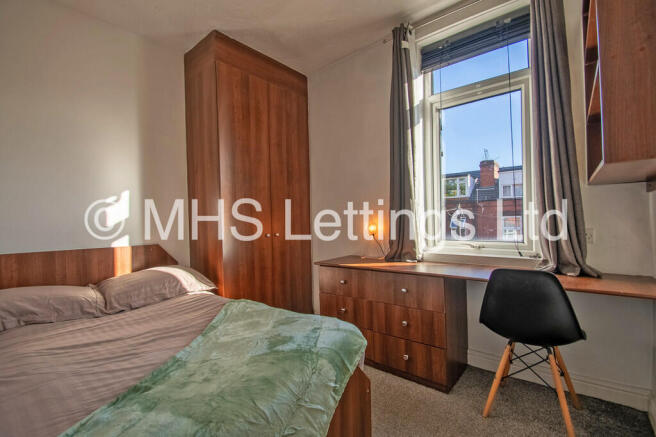 5 bed Terraced to rent Image 7
