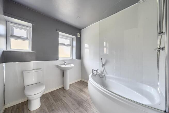 3 bed Semi-Detached for sale Image 11