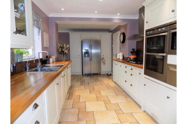 Kitchen / Breakfast