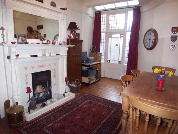 Photo 3