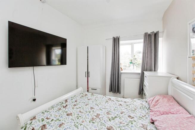 2 bed Terraced for sale Image 12