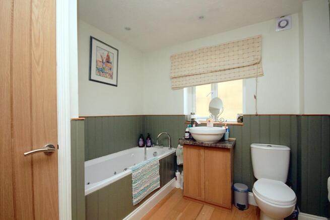 Photo 11