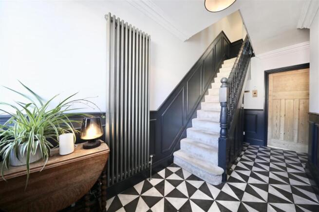 3 bed Terraced for sale Image 5