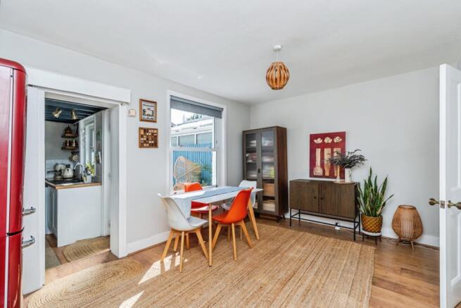 pbox-IMG.jpg