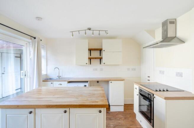 EweMove Harrogate Kitchen1