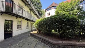 Flat 3, 18 St Bartholomews Court, Christmas Street, City Centre, Bristol BS1 5BT