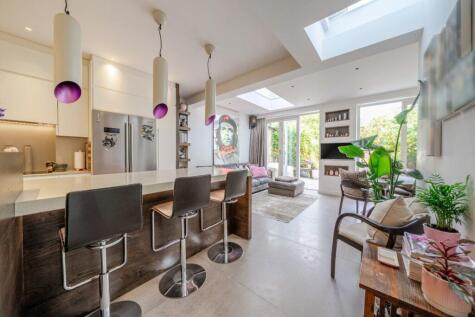 Birchlands Avenue, Battersea, London, SW12