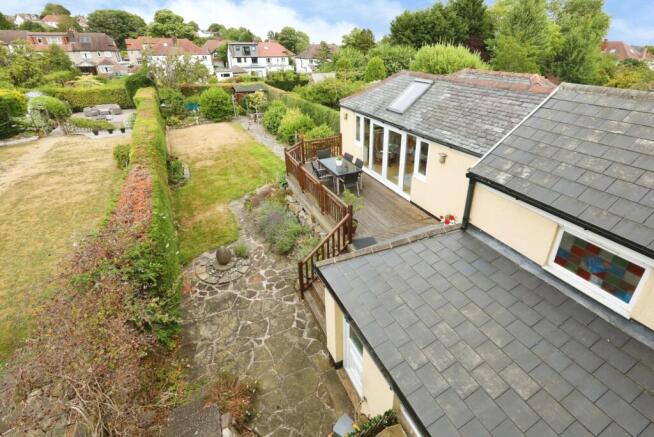 4 bed Semi-Detached for sale Image 8