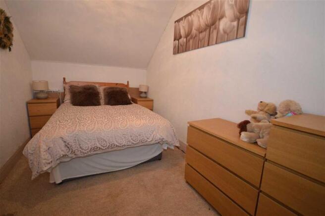 BEDROOM (2)