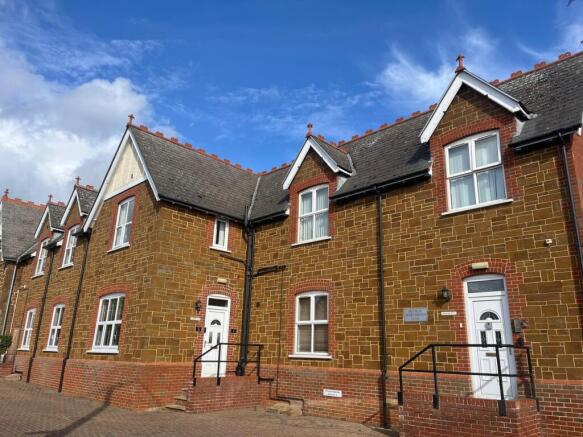 2-bed flat on Homefields Road, Hunstanton , £169,950