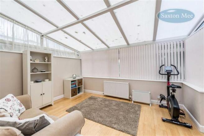GARDEN ROOM