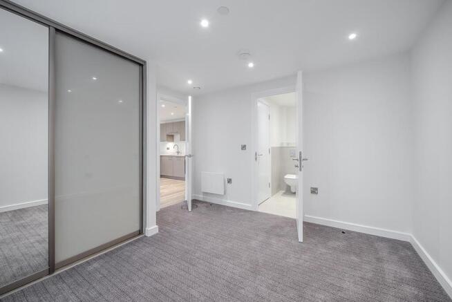 2 bed Flat to rent Image 8