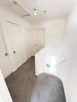 3 bed Semi-Detached to rent Image 10