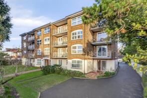 3, 26 Chester Lodge, Lansdowne Road, Marine, Worthing BN11 4NF