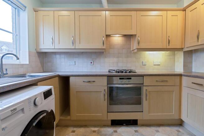 Kitchen (3).jpg