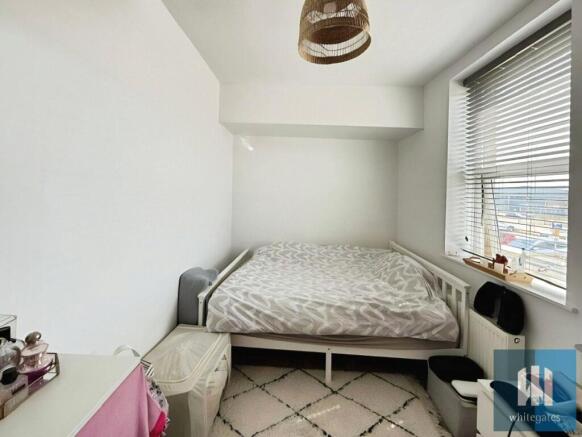 3 bed Terraced to rent Image 5