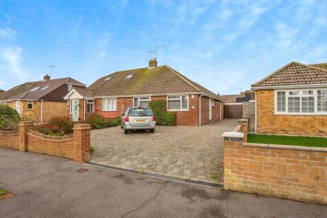Sunnymead Drive, Waterlooville, Hampshire, PO7