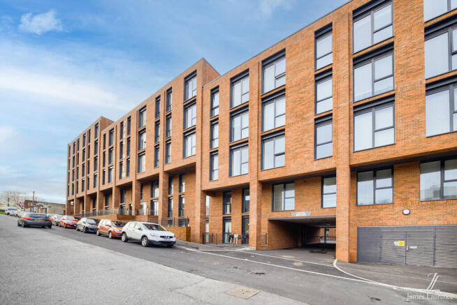 XT400338-HDR(3)-E...