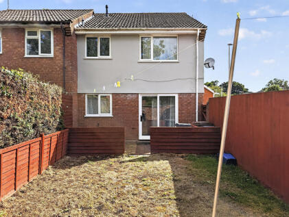 River Drive, Cullompton, Devon, EX15 1NL