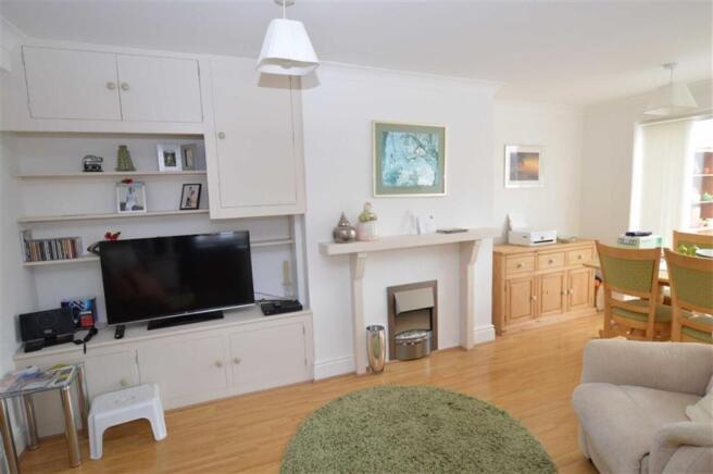 Sitting/Dining Room