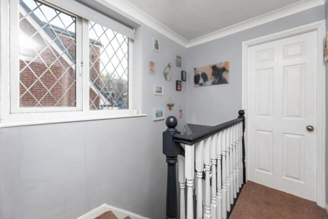 3 bed Semi-Detached for sale Image 7