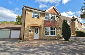 8, Octavian Close, Basingstoke RG22 4TY