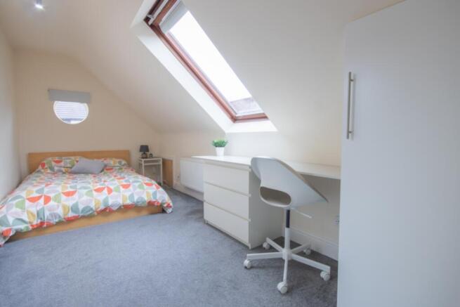 Lrg_Lrg_HMO 6 bed edited-13
