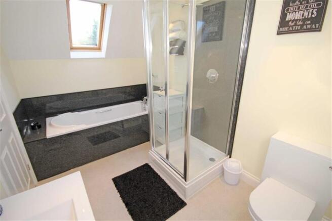 EN SUITE