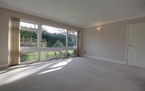 4, Moat Court, Shaw Close, Chertsey KT16 0PH
