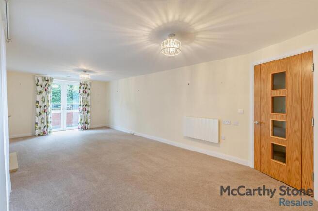 1 bed Apartment for sale Image 4
