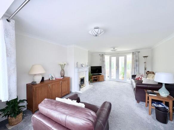 3 bed Detached Bungalow for sale Image 10