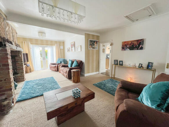 lounge 1