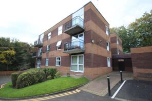 38, Manor Court, Stretford M32 9DE