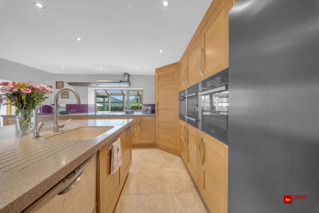 4 bed Terraced for sale Image 6
