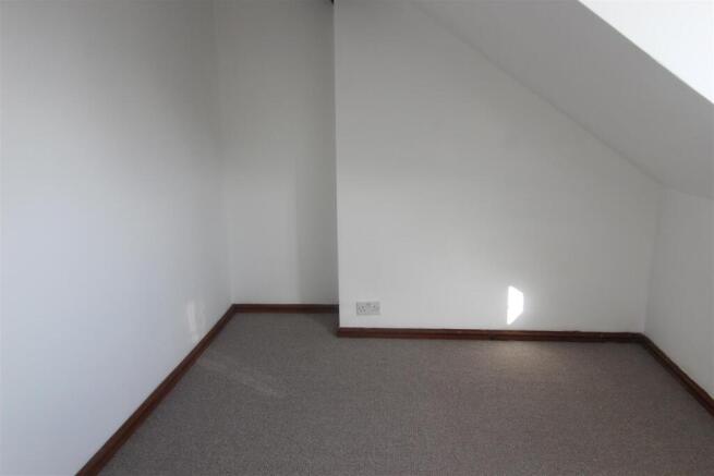 bedroom.JPG