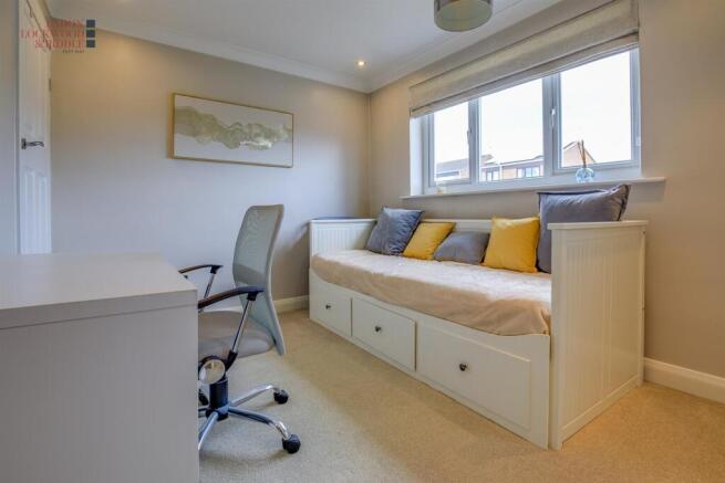 2 bed Semi-Detached for sale Image 11