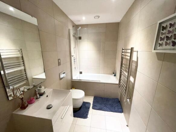 Main Bathroom