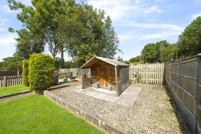 2 bed House for sale Image 4