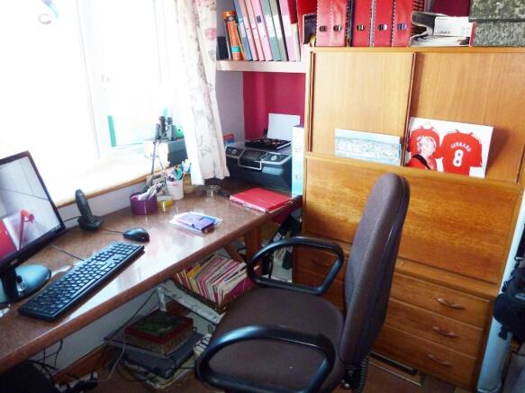 Study/Childs bedroom