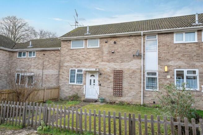 3-bed house on Larwood Square, Andover, SP10, £225,000