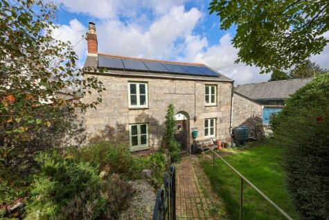 Rosevear Road, Bugle, St Austell, PL26