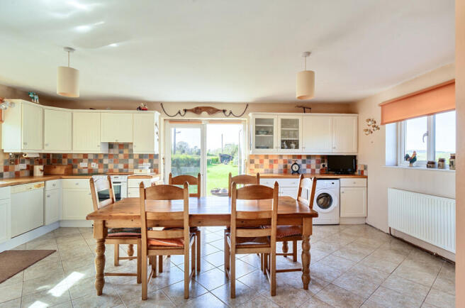 1433900-3-69d5416...