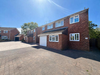 Henley Drive, Frimley Green