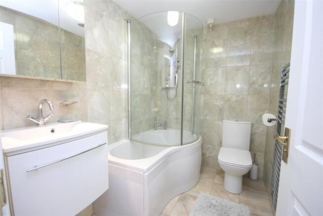 Flat Bathroom